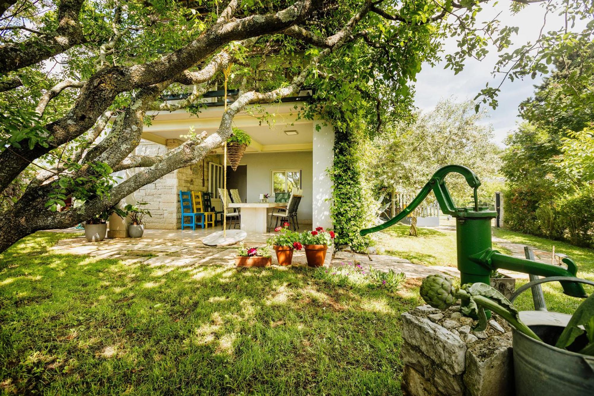 Peroj'S Green Oasis - Holiday Home Экстерьер фото
